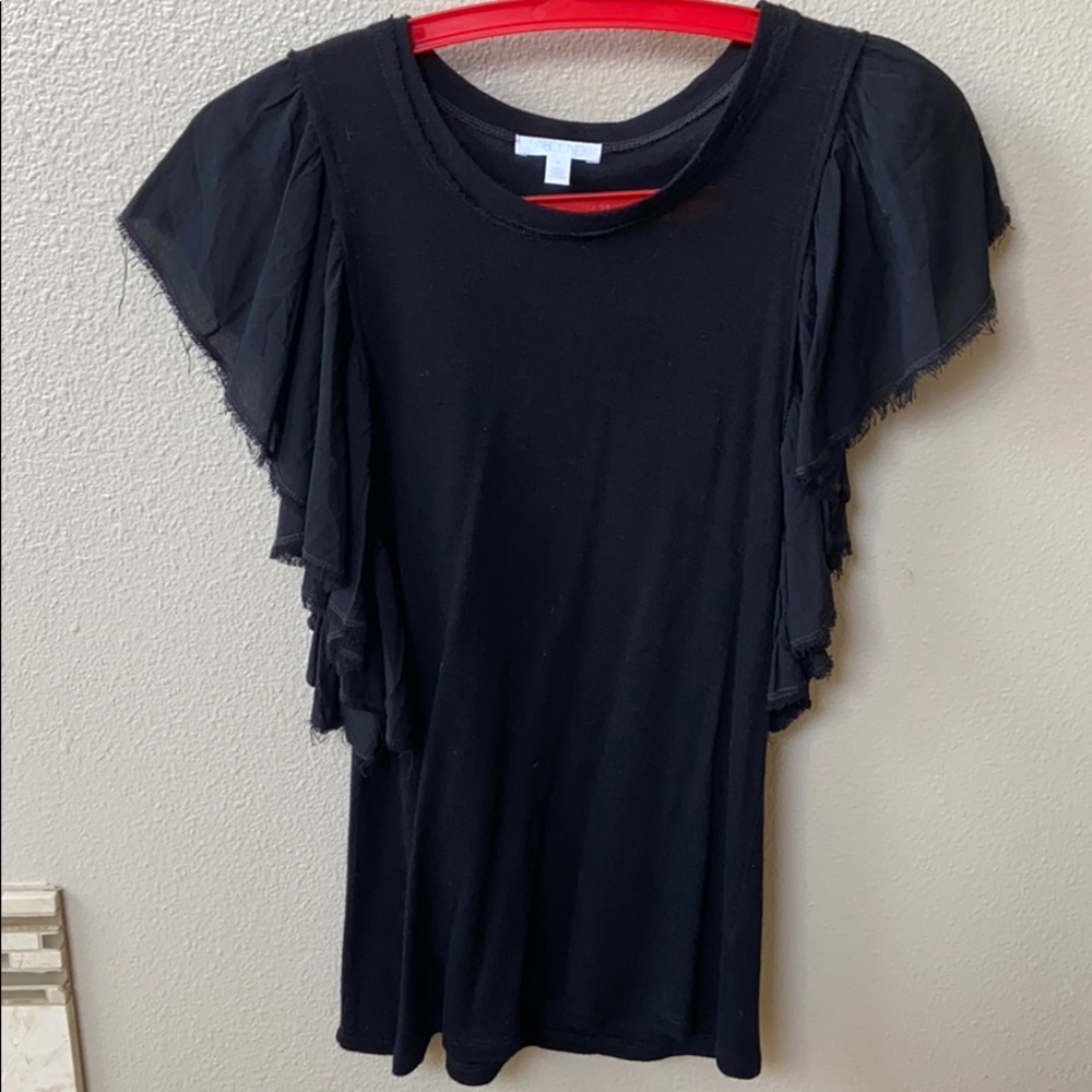 Abound knitted shirt.